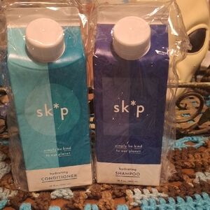 Hydrating Shampoo and Conditioner Set - Blue and Purple